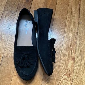 Fiona Black Faux Suede Shoes 9 1/2 Wide
